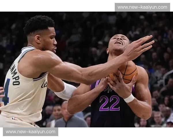 雄鹿外线火力依赖格林 三分投射成为残阵重要进攻手段